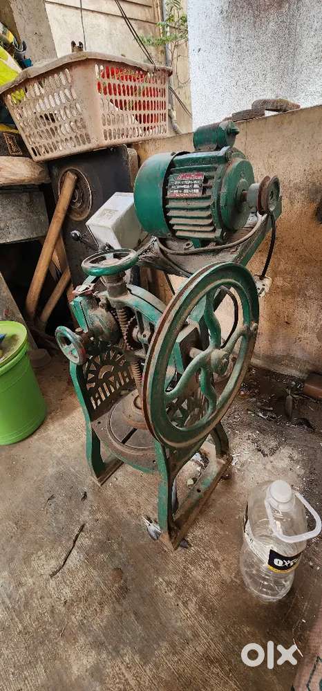 Ice gola machine