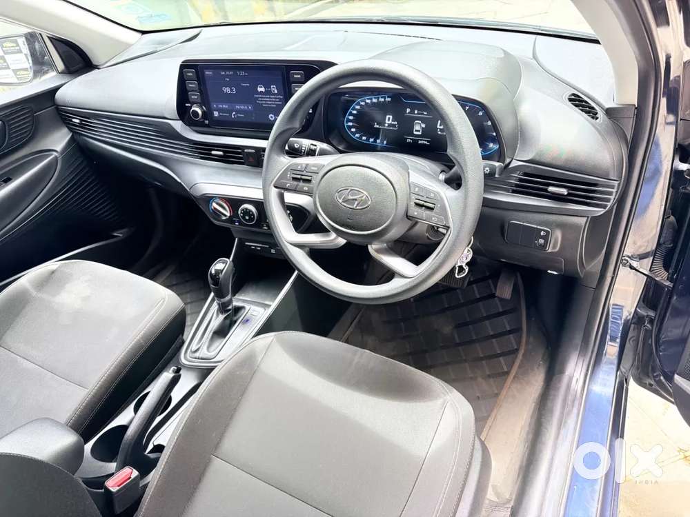 Hyundai I20 Sportz 1.2 Ivt, 2023, Petrol