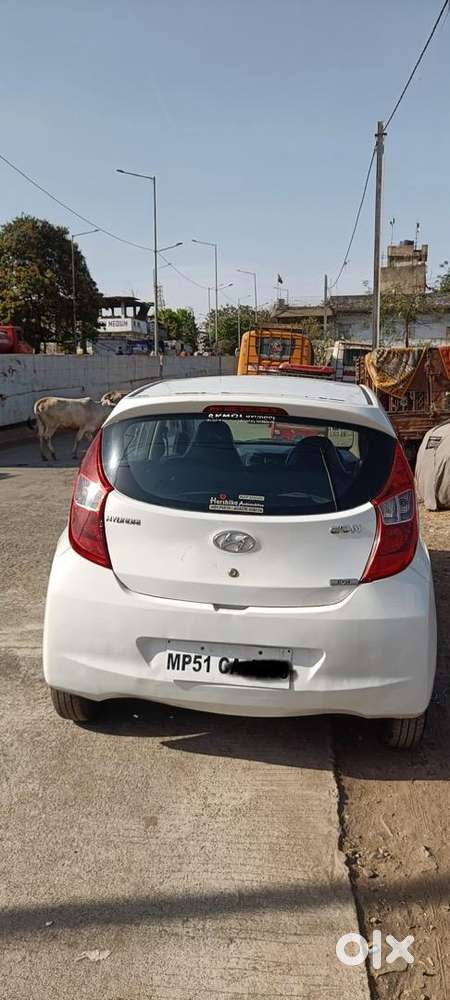 Hyundai Eon 2015 Petrol Well Maintained