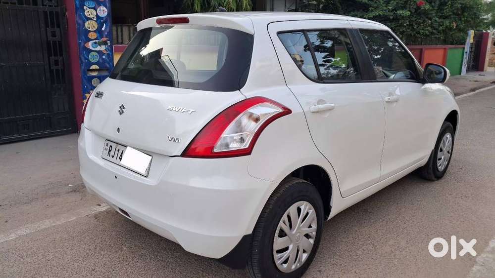 Maruti Suzuki Swift Vxi, 2015, Petrol