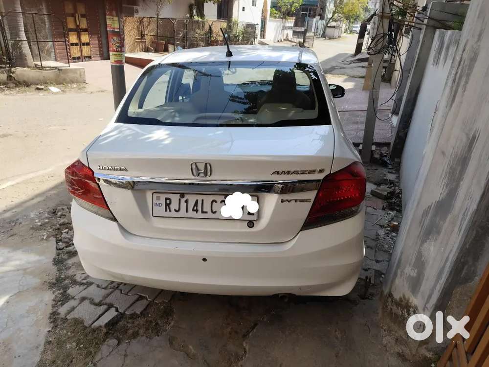 Honda Amaze 1.2 Emt Petrol 31 December 2015 Fix Price