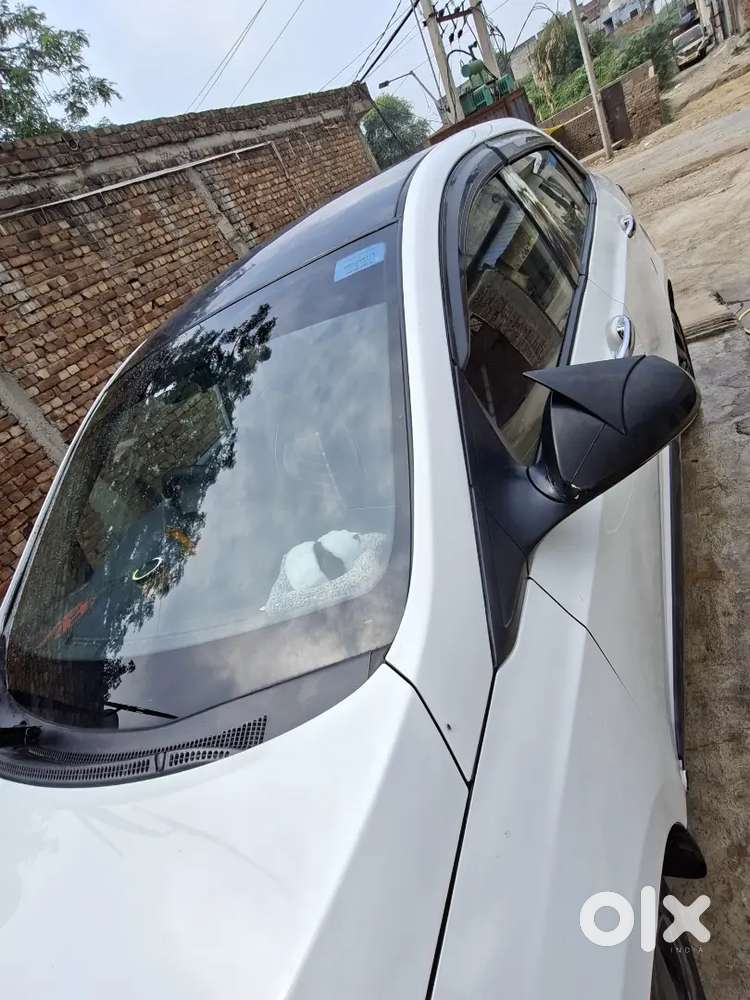 2015 Hyundai Xcent 1.2 पेट्रोल कार