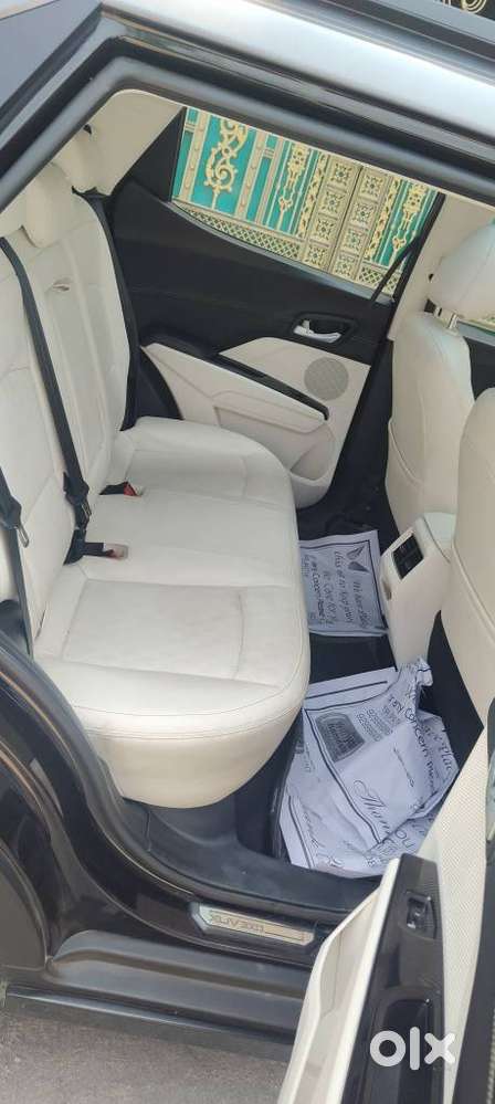 Mahindra Xuv 3xo Ax7l Petrol Mt, 2024, Petrol