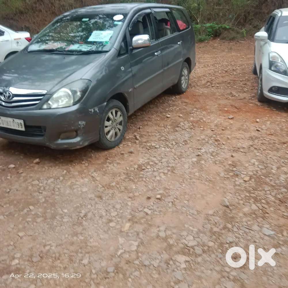 Toyota Innova 2011 Diesel Well Maintained