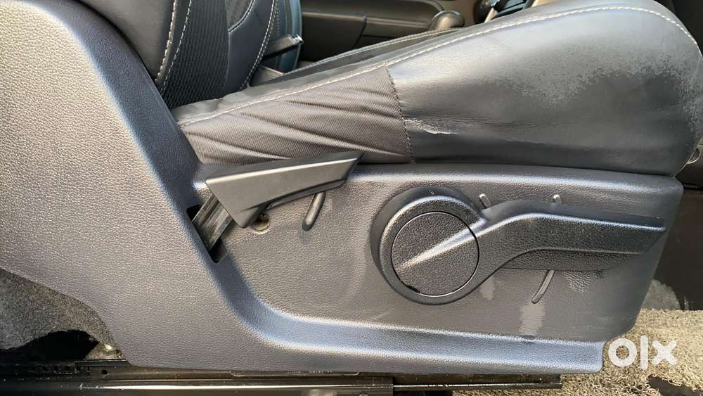 Mahindra Thar Lx 4-str Hard Top At, 2021, Petrol