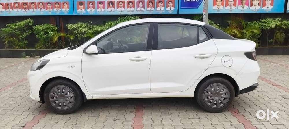 Hyundai Aura 1.2 S Petrol Amt, 2021, Petrol