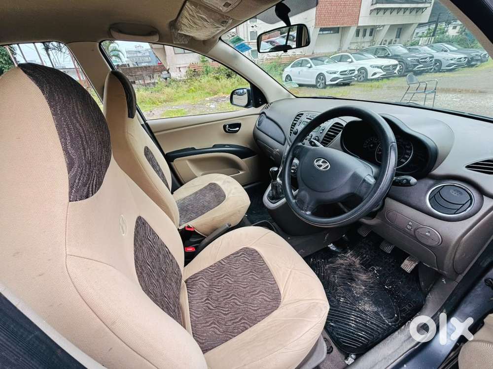 Hyundai I10 Sportz, 2016, Petrol
