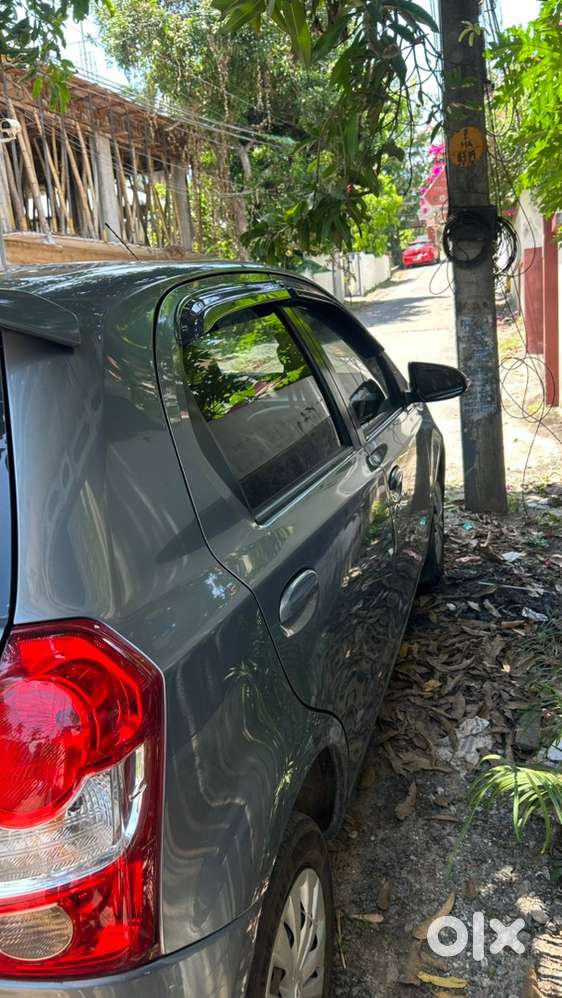 Toyota Etios Liva 2016