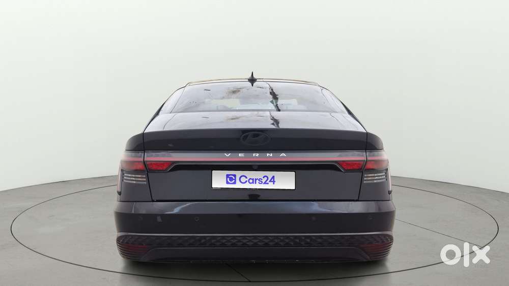 Hyundai Verna 1.5 Sx (o) Ivt, 2023, Petrol