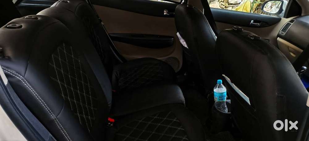 I20 Sports Top Modal