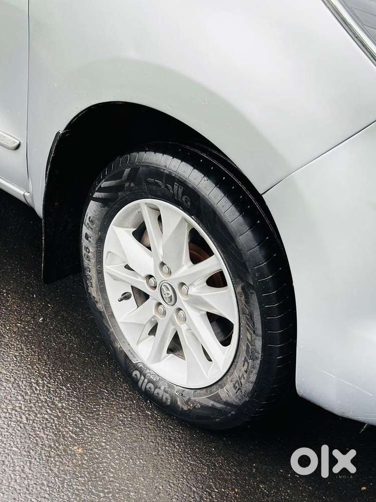 High Quality Toyota Innova Crysta Diesel Manual 2018