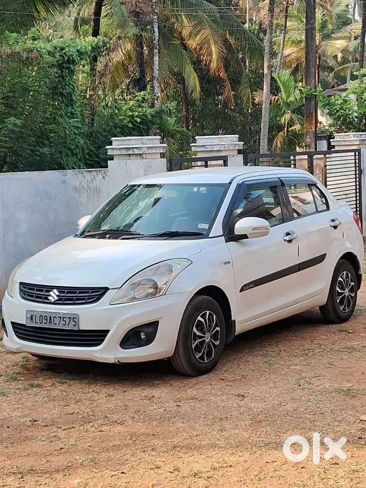 A/c Power Steering 4 Power Vinto Center Lock New Tyre New Battery