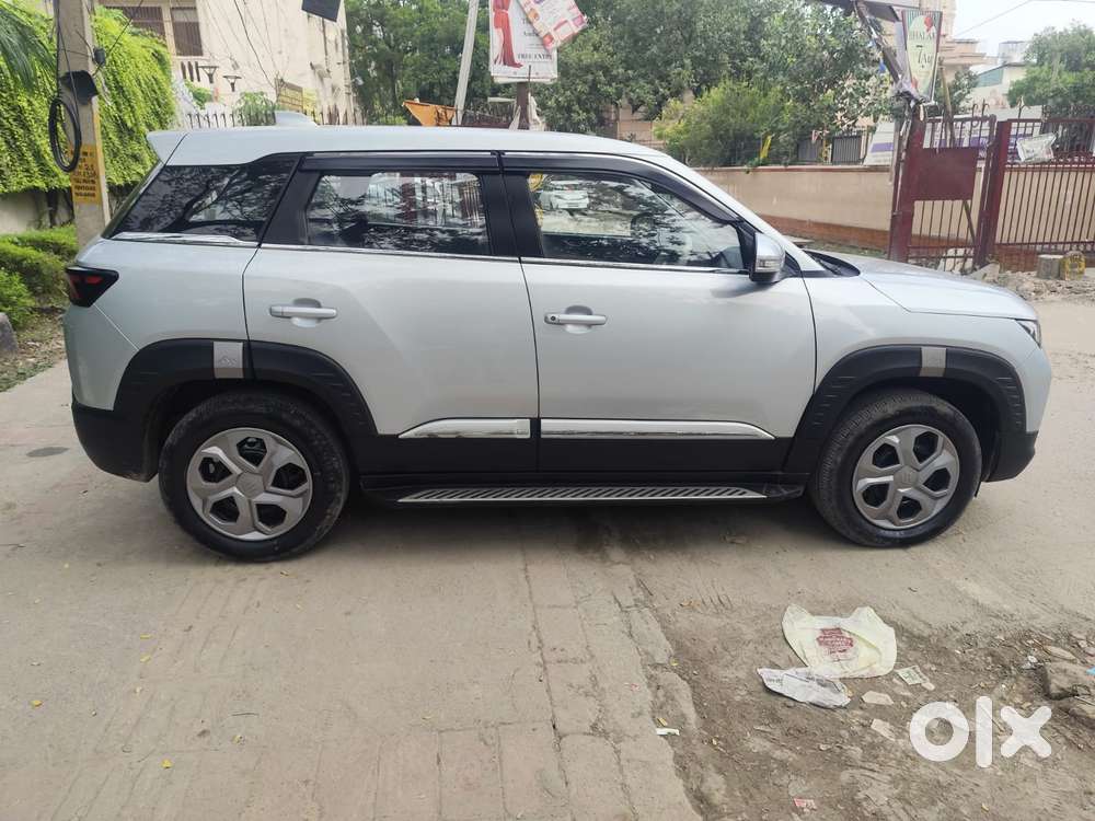 Maruti Suzuki Brezza 1.5 Lxi Smart Hybrid, 2024, Petrol