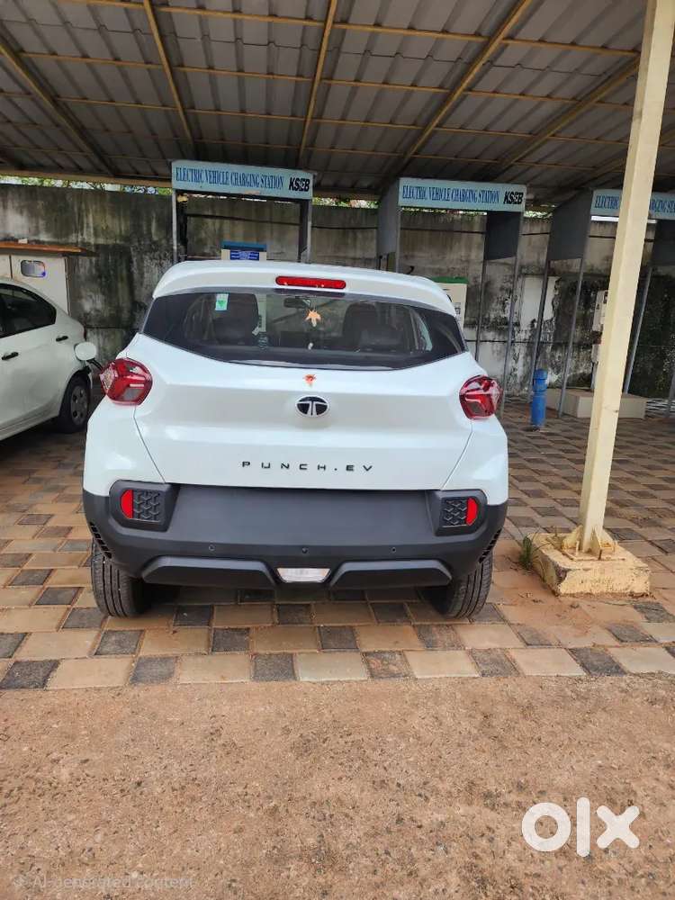 Tata Punch Ev Smart 2025