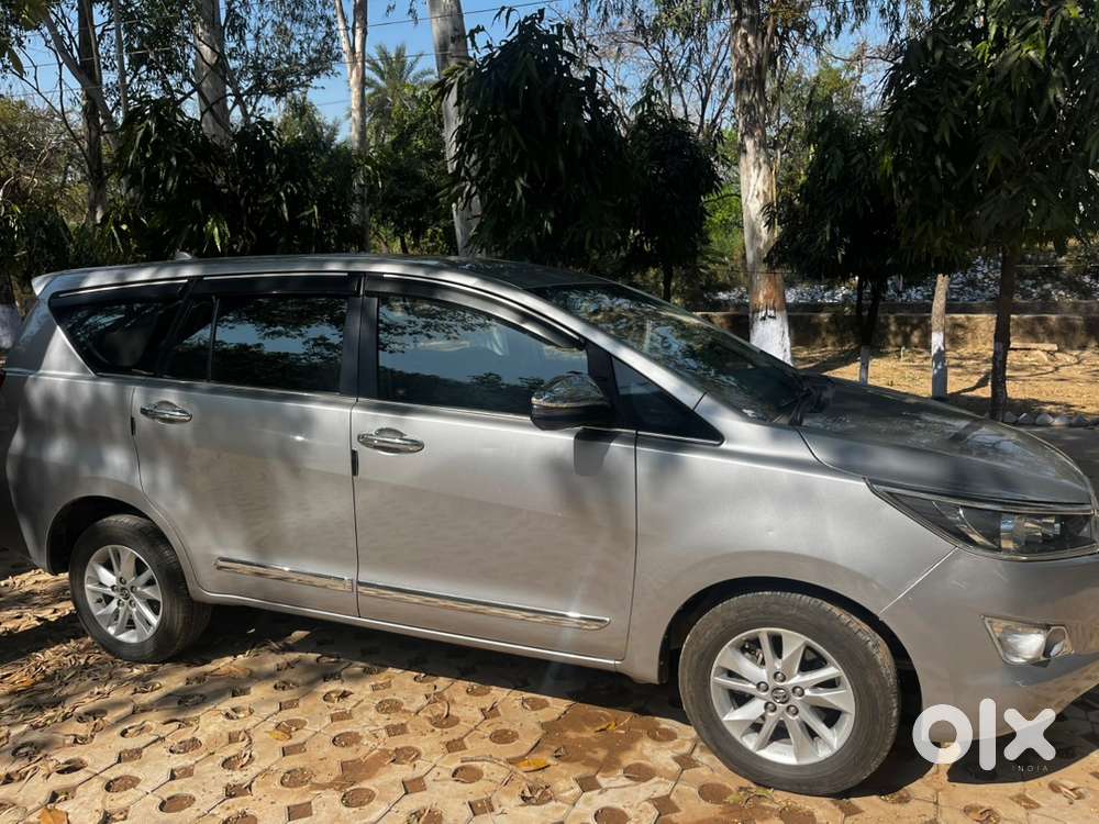 Toyota Innova Crysta 2019 Diesel 127300 Km Driven