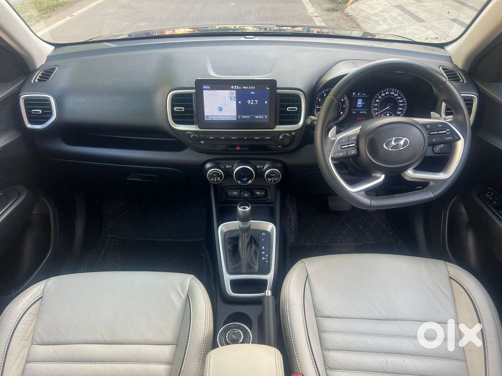 Hyundai Venue Sx+ At, 2021, Petrol