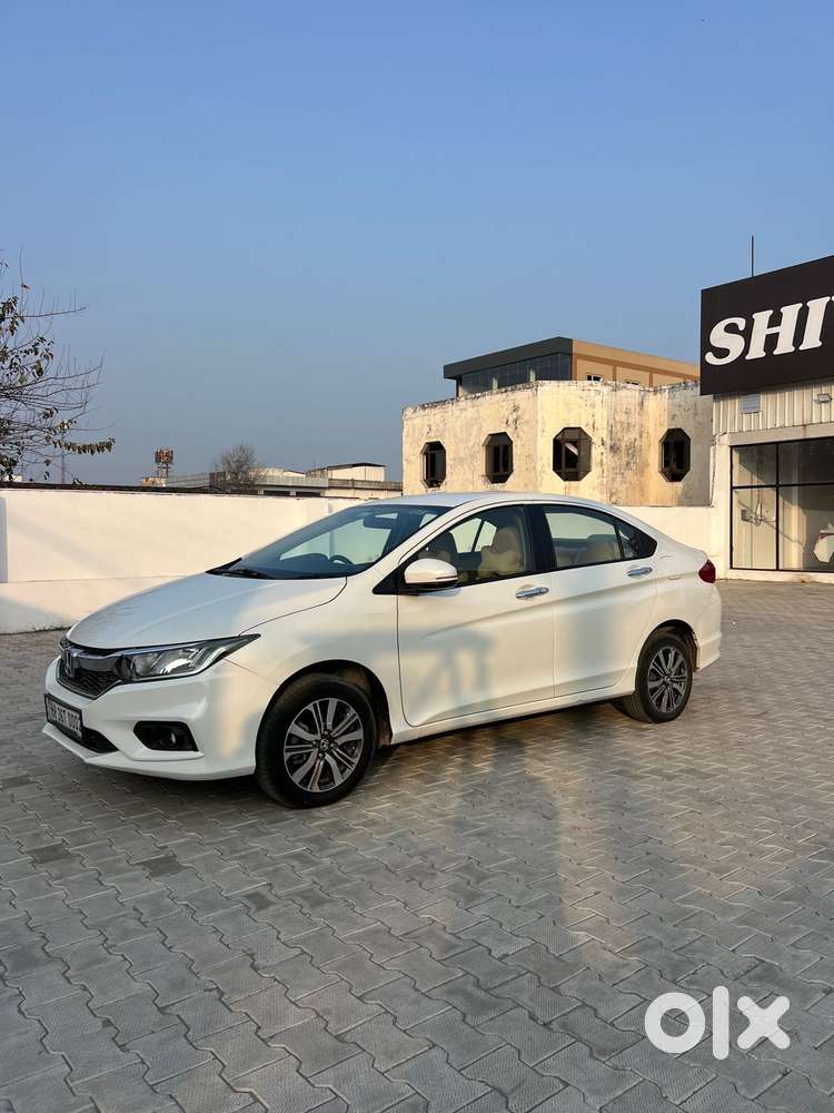 Honda City 1.5 V 5th Gen I-vtec Mt, 2022, Petrol