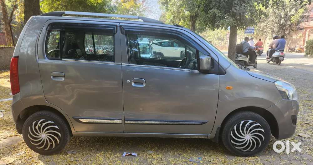 Maruti Suzuki Wagon R 1.0 Vxi Amt, 2017, Petrol