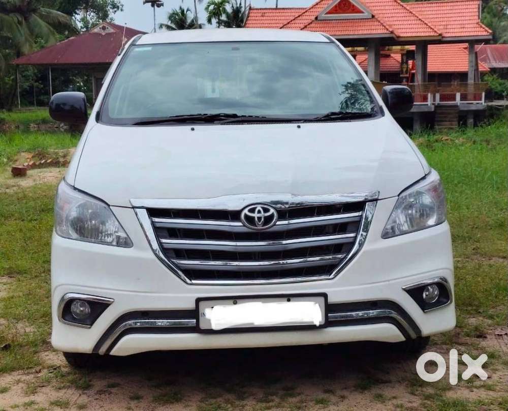 Toyota Innova G4 (8 Seat) Original Kerala