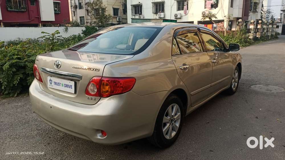 Toyota Corolla Altis 2010-2013 G, 2011, Petrol