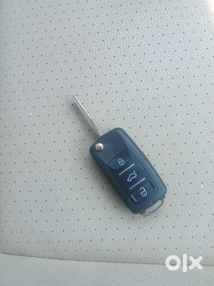 Volkswagen Vento 2010-2013 Petrol Highline, 2013, Petrol