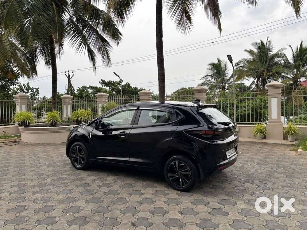 Tata Altroz 1.2 Xza Plus, 2023, Petrol