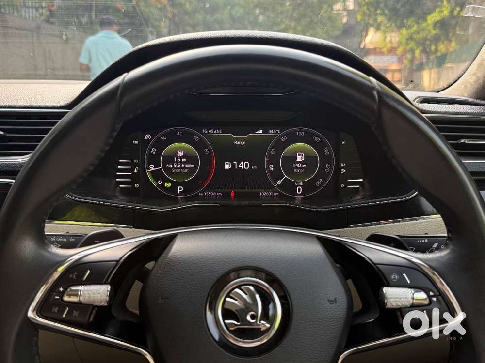 Skoda Superb 2.0 L&k Tsi At, 2021, Petrol