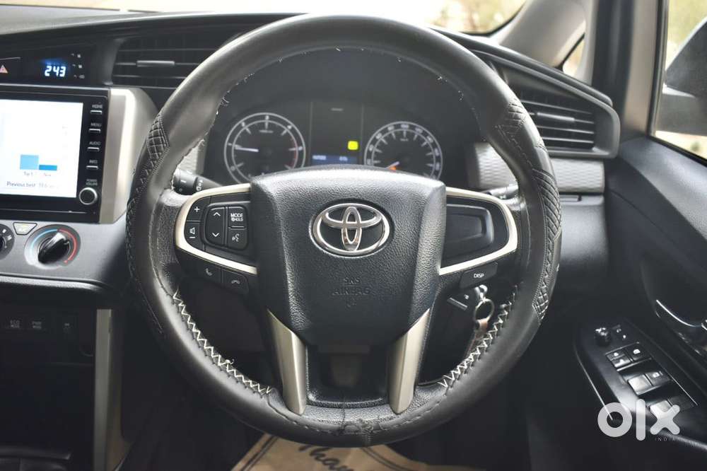 Toyota Innova Crysta 2.4 G Mt, 2024, Diesel