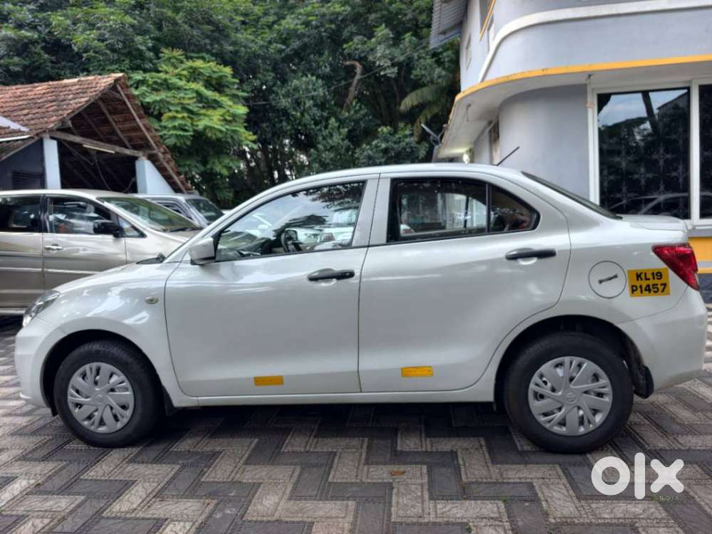 Maruti Suzuki Dzire 1.2 Lxi, 2023, Petrol