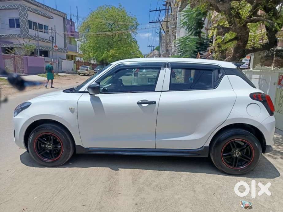 Maruti Suzuki Swift Lxi Optional-o, 2021, Petrol