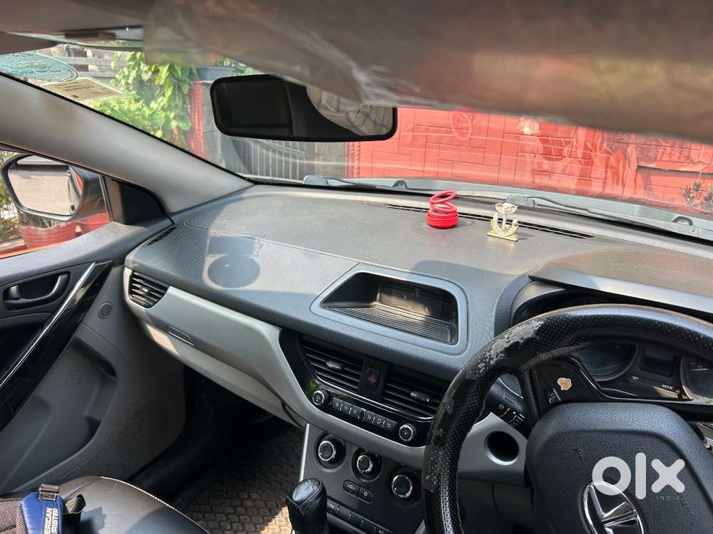 Tata Nexon 2018 Petrol Well Maintained New Condition
