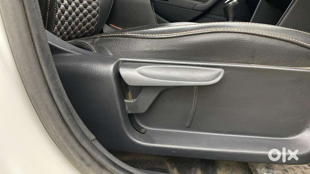 Volkswagen Polo 1.0 Tsi Comfortline At, 2021, Petrol