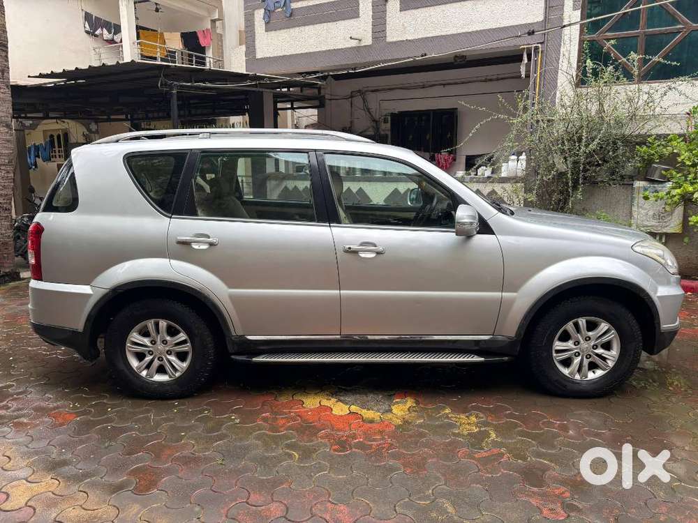 Mahindra Rexton Rexton 2013
