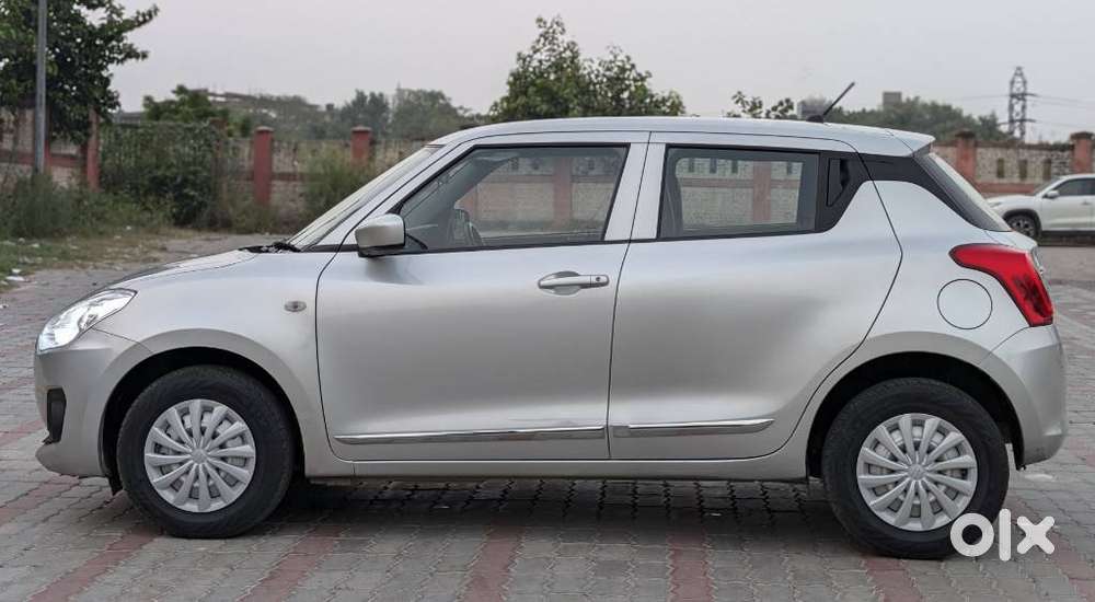 Maruti Suzuki Swift 1.2 Lxi (o), 2023, Petrol