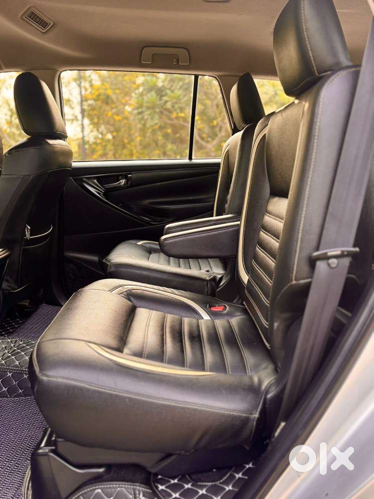 Toyota Innova Crysta 2.4 Gx Mt, 2017, Diesel