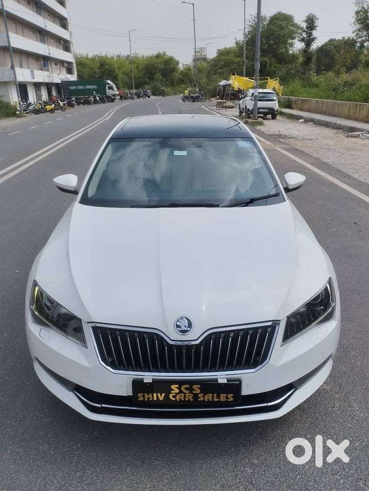 Skoda Superb Lk 1.8 Tsi At, 2017, Petrol