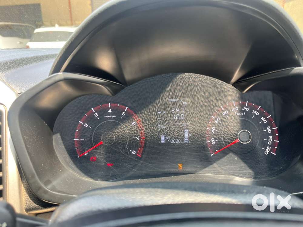 Mahindra Xuv300 Petrol 2021