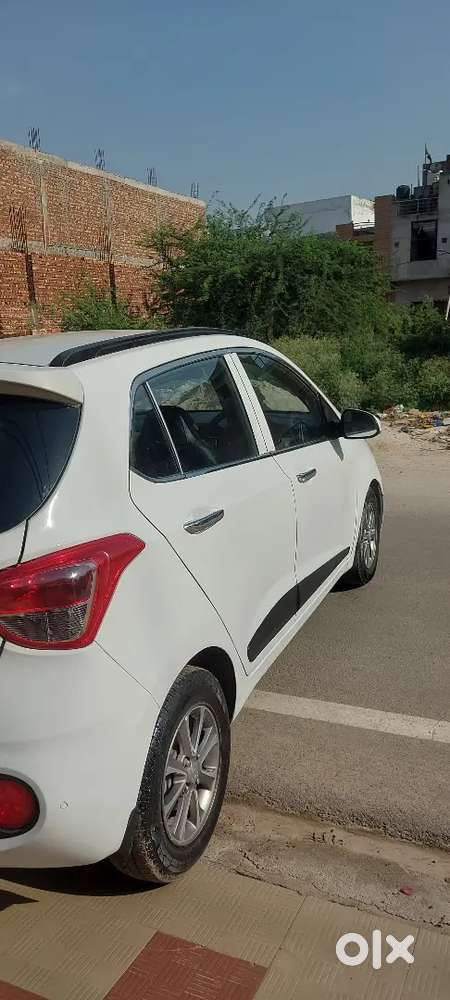 Showroom Condition Grand I10 Asta (o) 1.2 Auto Push Button Start