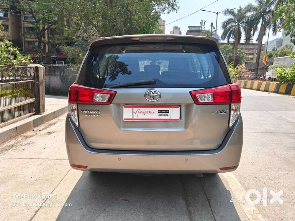 Toyota Innova Crysta 2.4 V 8 Str, 2017, Diesel