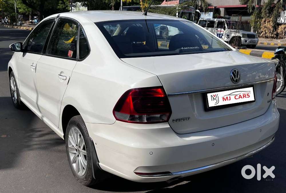Volkswagen Vento 1.2 Tsi Highline At, 2017, Petrol