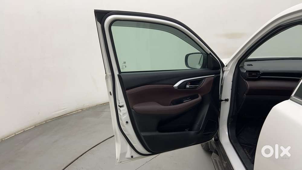 Maruti Suzuki Grand Vitara 1.5 Zeta Smart Hybrid At, 2024, Petrol