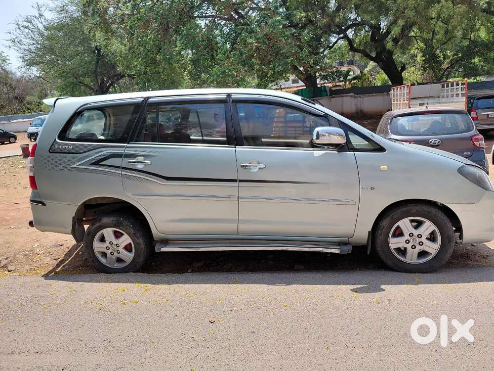 Toyota Innova 2007 Diesel 160000 Km Driven