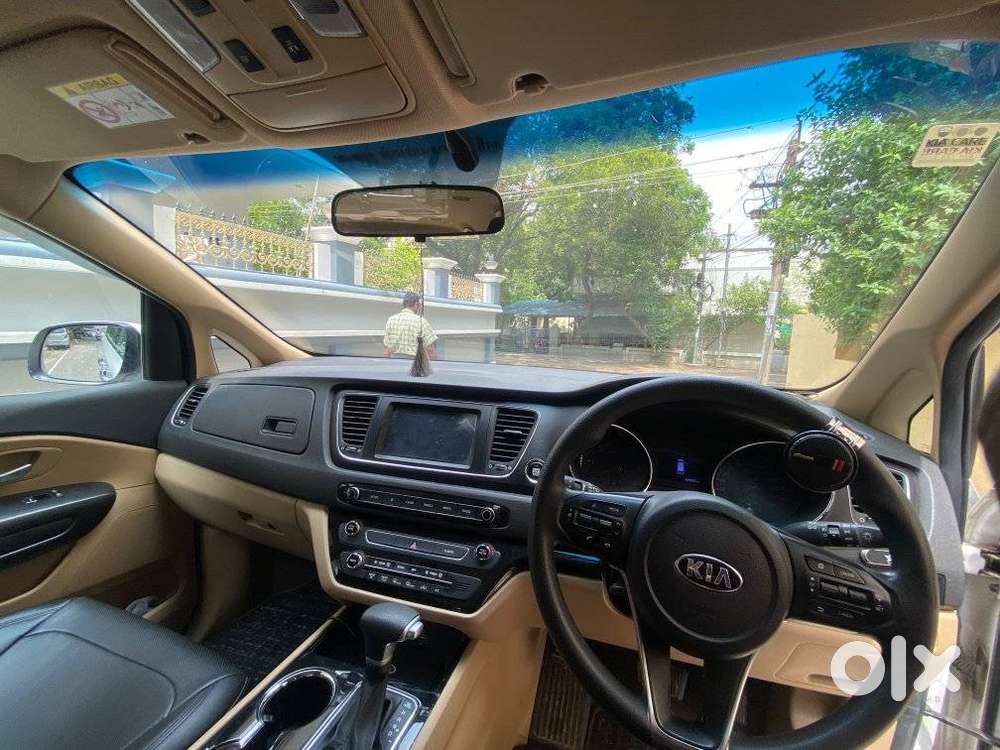 Kia Carnival Premium, 2021, Diesel