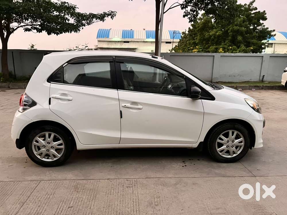 Honda Brio I V Tec