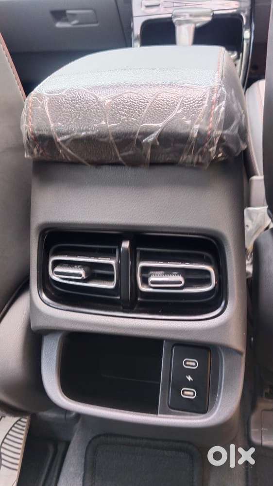 Hyundai Creta Sx (o) 1.5 Petrol Cvt Adventure Edition Dual Tone, 202..