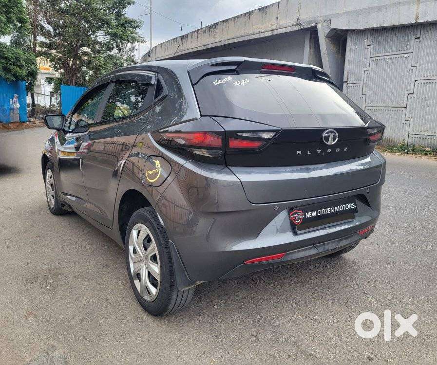 Tata Altroz 1.2 Xt, 2022, Petrol