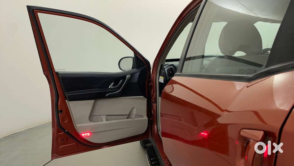 Mahindra Xuv500 W8 At, 2016, Diesel