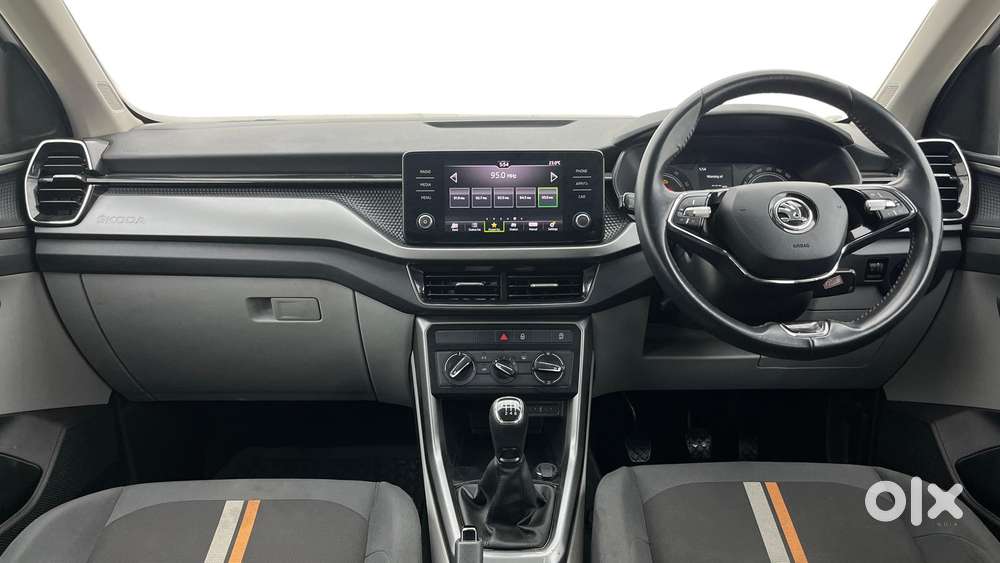 Skoda Kushaq 1.0 Tsi Ambition, 2022, Petrol