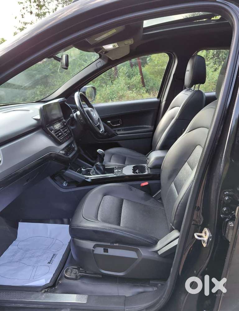 Tata Safari 2.0 Xz Plus Dark Edition, 2022, Diesel