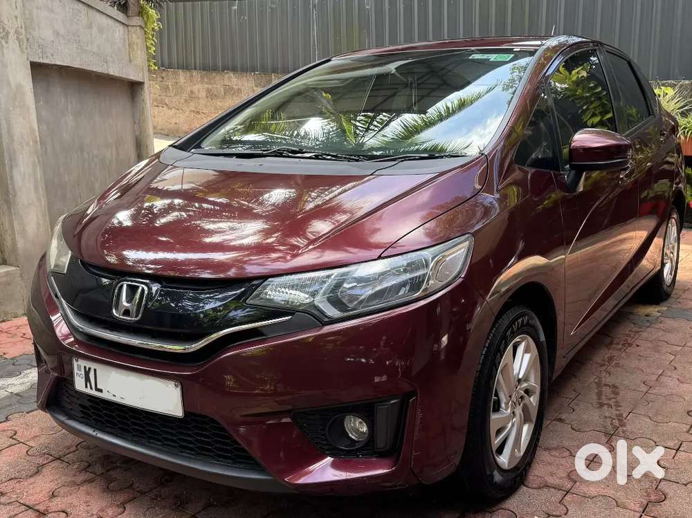  Honda Jazz V Petrol &ndash; 2018 Model | 1st Owner | 30,000 Km
